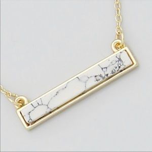 Gorgeous marble bar necklace